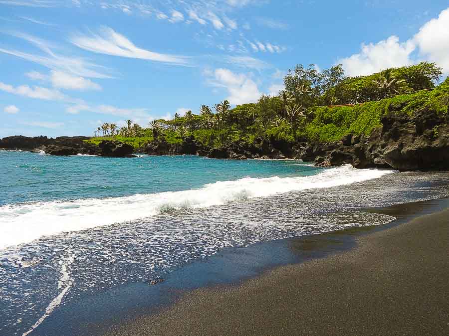 Wai’anapanapa State park - places to visit in maui for free