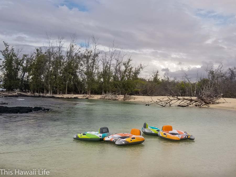 Lagoon areas opening to Makalawena beach 