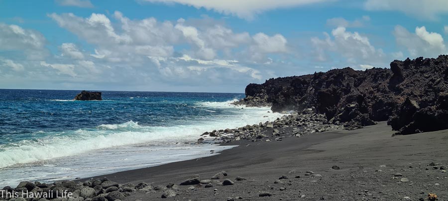 Why are there so many black sand beaches in Hawaii? black sand beach hawaii