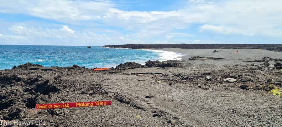 A new Kapoho black sand beach with no name in Hawaii