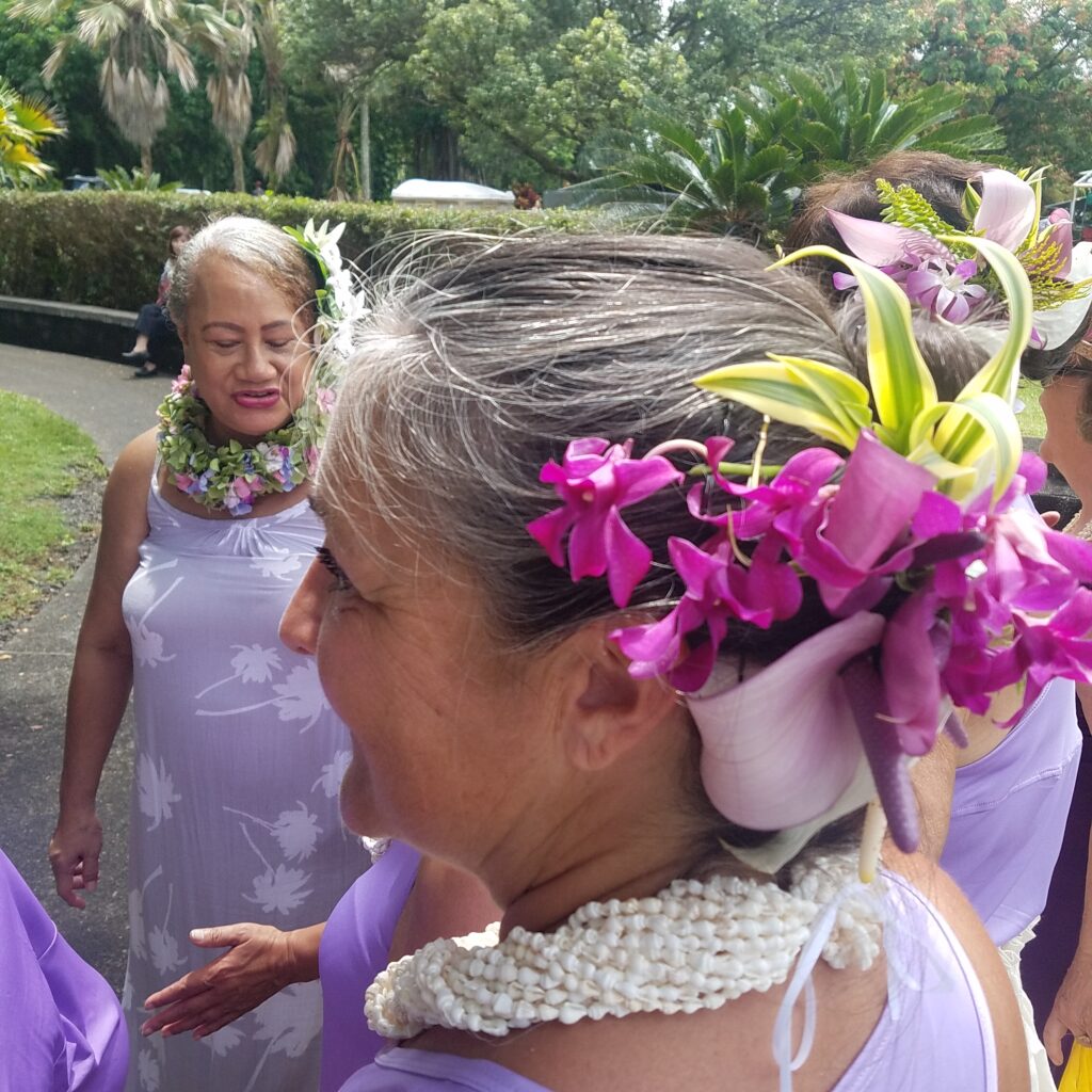 Contemporary Hawaiian culture and customs