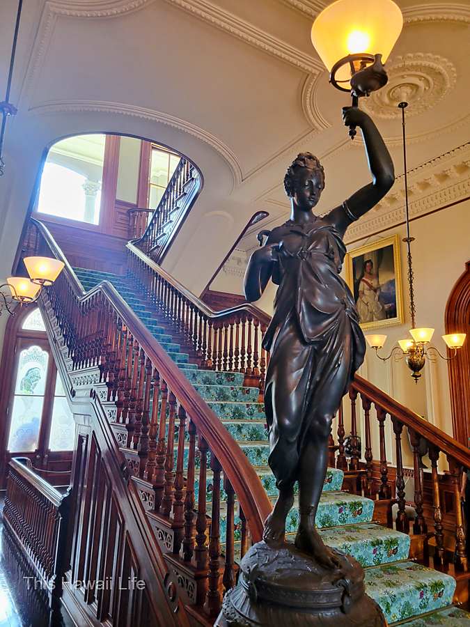 Iolani Palace tours and details