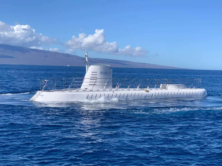 Maui undersea submarine tour