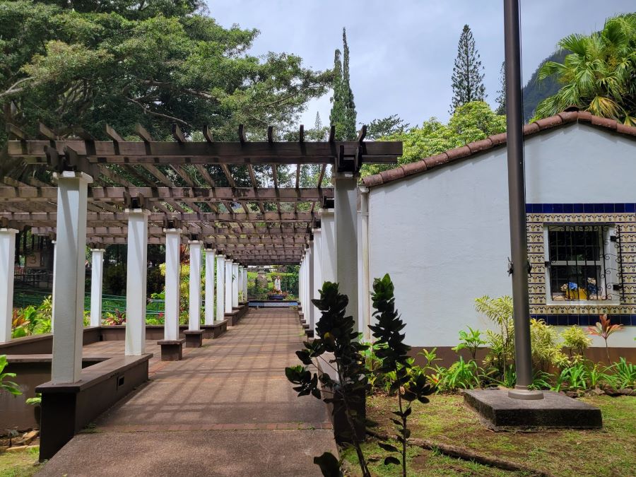 Kepaniwai Park and the Immigrant gardens and homes