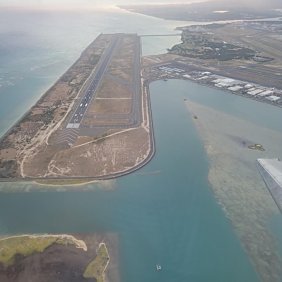 Flying between Hawaiian islands