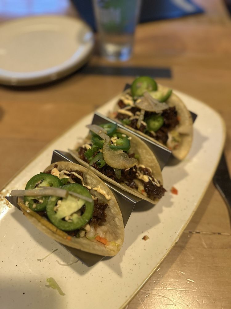 Best Happy Hour: Monkeypod